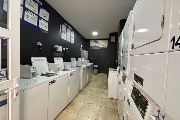 Venta/excelente plusvalía: 1d,1b metro ecuador