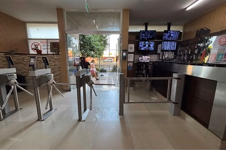 Venta/excelente plusvalía: 1d,1b metro ecuador