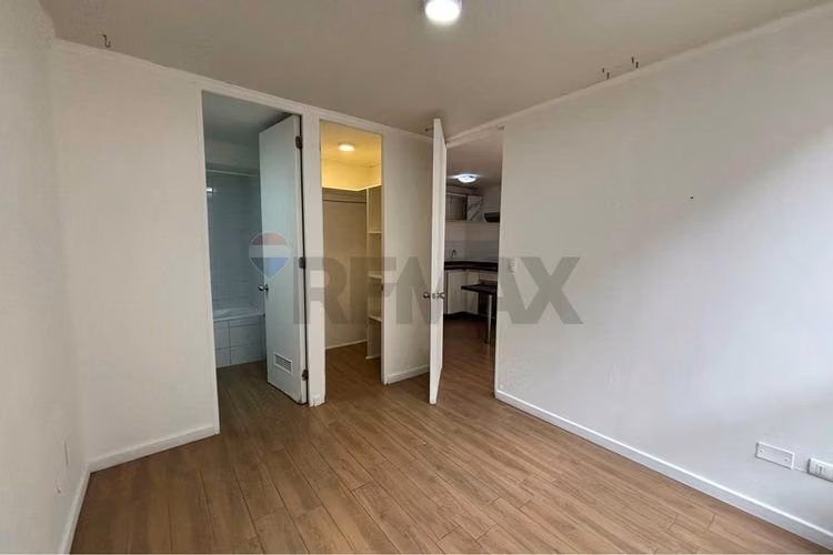 Venta/excelente plusvalía: 1d,1b metro ecuador
