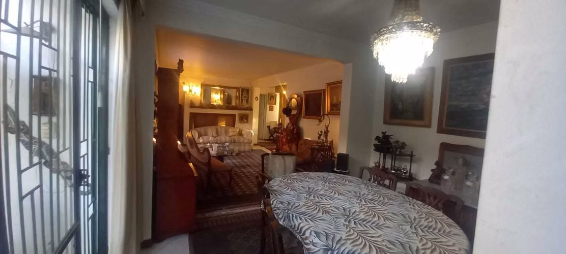 Amplia casa, ideal para remodelar, Las Condes (173202)