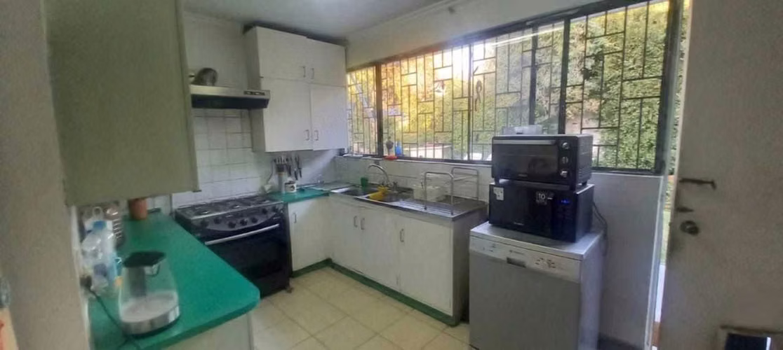 Amplia casa, ideal para remodelar, Las Condes (173202)