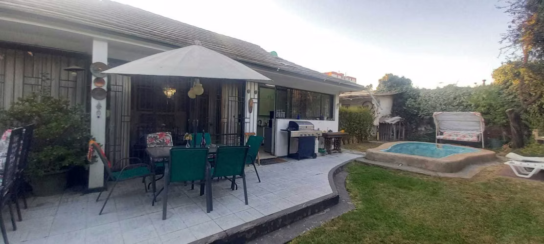 Amplia casa, ideal para remodelar, Las Condes (173202)