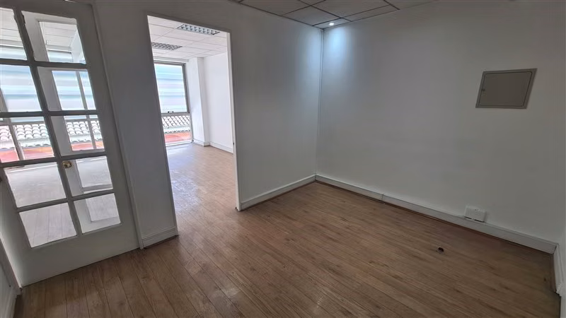 Oficina Arriendo Santiago 41m2 P. de Armas 1P 1B K Impecable - Imagen 25