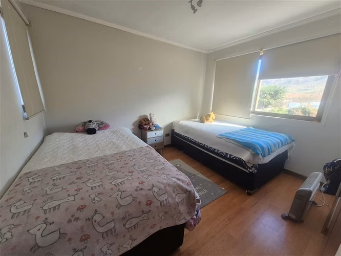 Casa en arriendo de 4 dormitori. con piscina , en Rinconada