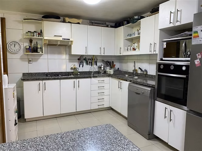 Departamento en venta de 4 dorm. en Lo Barnechea