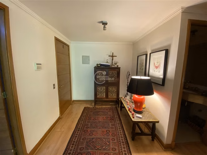 Departamento en venta de 4 dorm. en Lo Barnechea