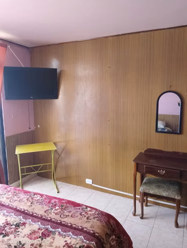 arriendo habitación amoblada