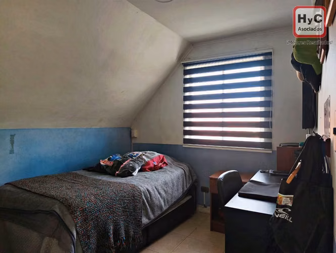 Amplia Casa de 4 Dormitorios 2 Baños con Patio Techado y Piscina