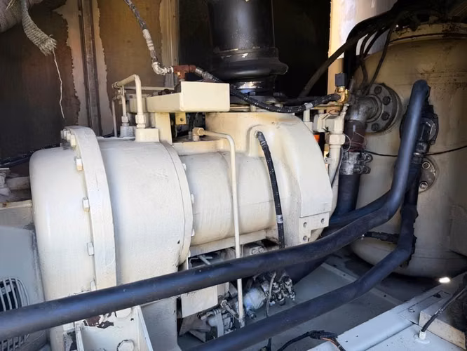Compresor Doosan 900 cfm, 24,1 bar