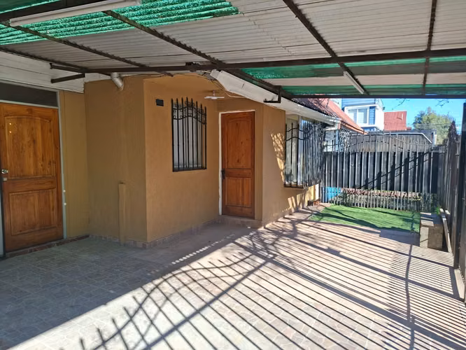 ¡SE ARRIENDA EXCELENTE CASA EN VILLA LOMAS DE LIRCAY – TALCA!