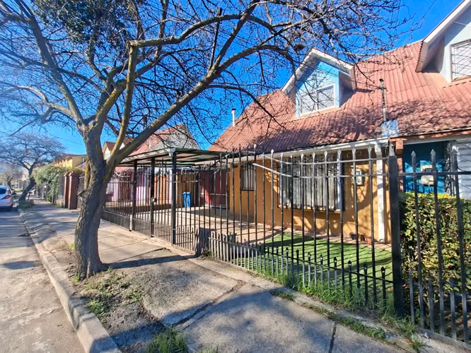 ¡SE ARRIENDA EXCELENTE CASA EN VILLA LOMAS DE LIRCAY – TALCA!