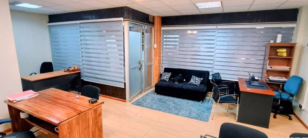 Se vende oficina en pleno centro de la ciudad.  Ubicada frente al nuevo Mall Paseo Valdivia. - Imagen 5