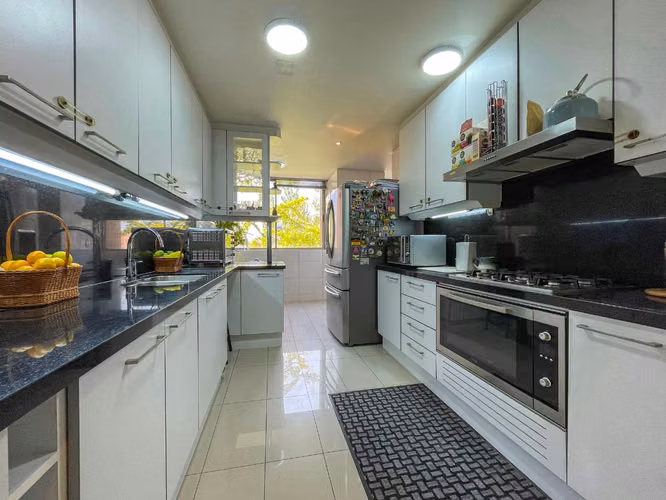 Venta  exclusivo dpto. en condominio | Carolina Rabat | Sta. María Manquehue | Vitacura