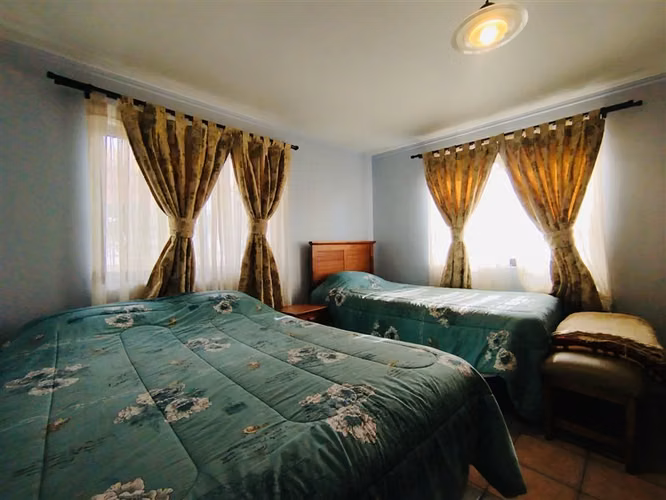 Casa en venta de 4D 2B en La Florida, 1000 mts