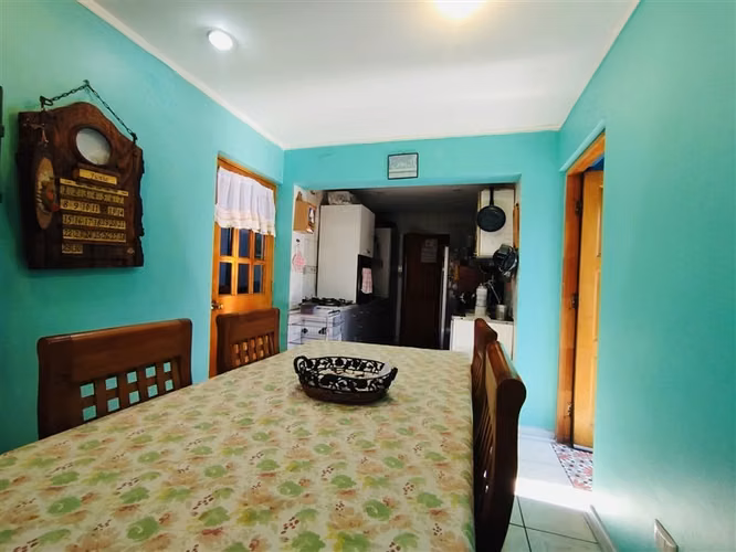 Casa en venta de 4D 2B en La Florida, 1000 mts