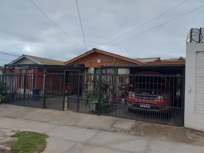 VENTA CASA EN REGIMIENTO ARICA