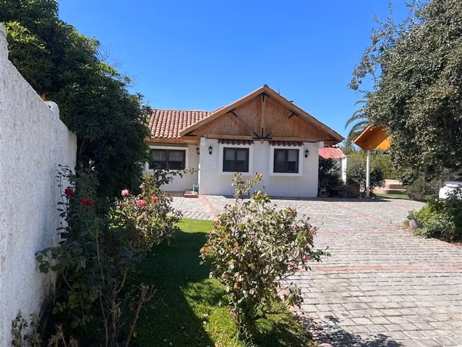 Casa en venta 5 dorm Isla de Maipo - gran terreno - piscina