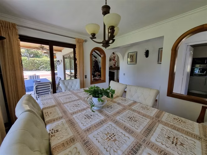 Casa en venta 5 dorm Isla de Maipo - gran terreno - piscina