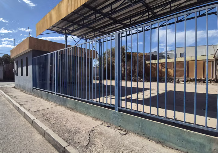 VENDO  TERRENO COMERCIAL EN PICA