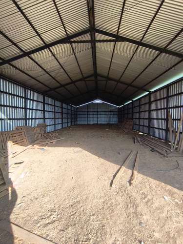 arriendo bodega / Galpón a pasos las rastras