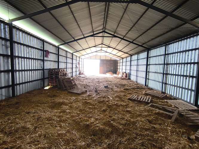 arriendo bodega / Galpón a pasos las rastras