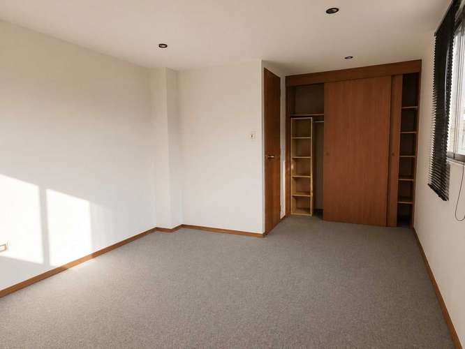 REBAJADA! CENTRAL Y SEGURA CASA   (173387) - Imagen 20