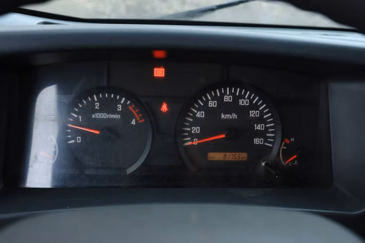 CAMION CHEVROLET NKR 612 2021 CARROCERIA FRIO AC TODO AL DIA FACTURABLE