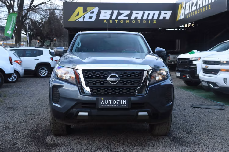 NISSAN NAVARA 2025 FULL EQUIPO 4X4 SE DIESEL MT CON AC FACTURABLE