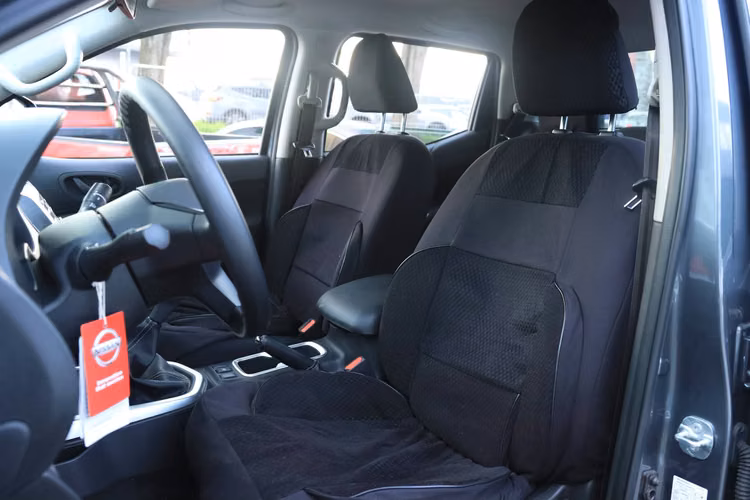 NISSAN NAVARA 2025 FULL EQUIPO 4X4 SE DIESEL MT CON AC FACTURABLE