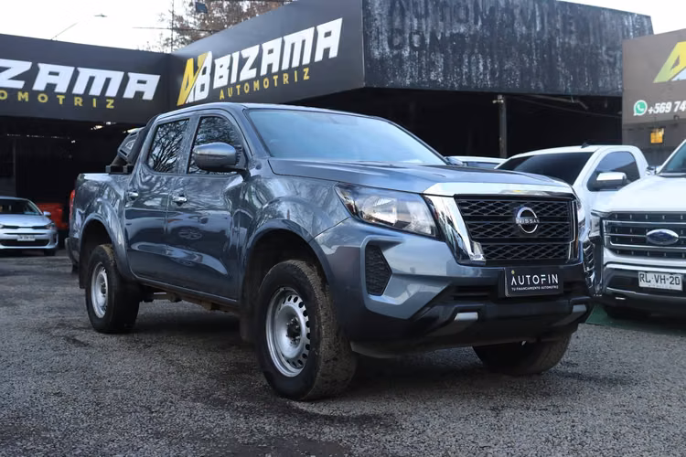 NISSAN NAVARA 2025 FULL EQUIPO 4X4 SE DIESEL MT CON AC FACTURABLE