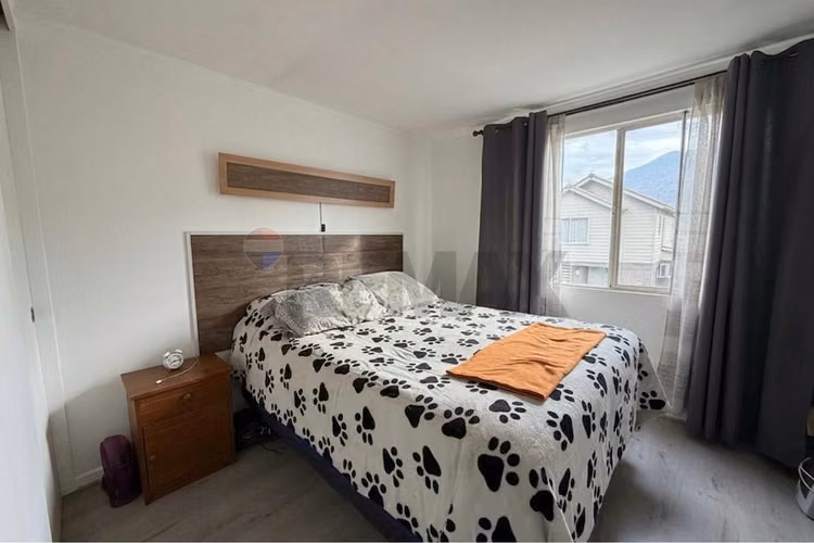 Hermosa casa en condominio lampa