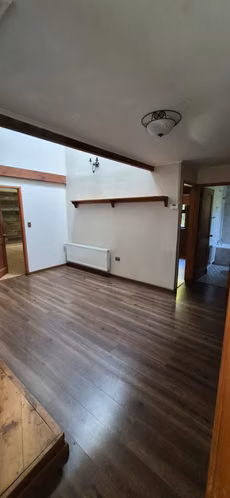 EN VENTA AMPLIA CASA EN PARCELA EDELWEISS