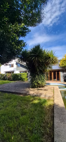 SE VENDE AMPLIA CASA PARQUE EDELWEISS