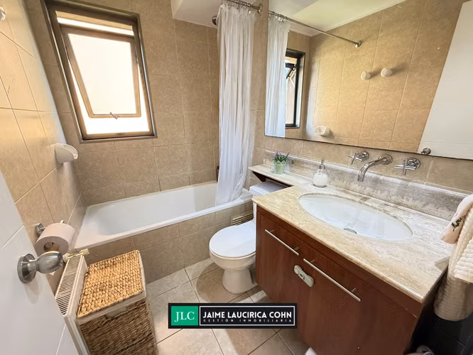 Grato departamento en venta en Península de Andalué