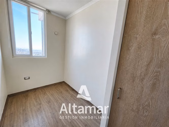 Departamento en venta de 3 dorm. en La Serena