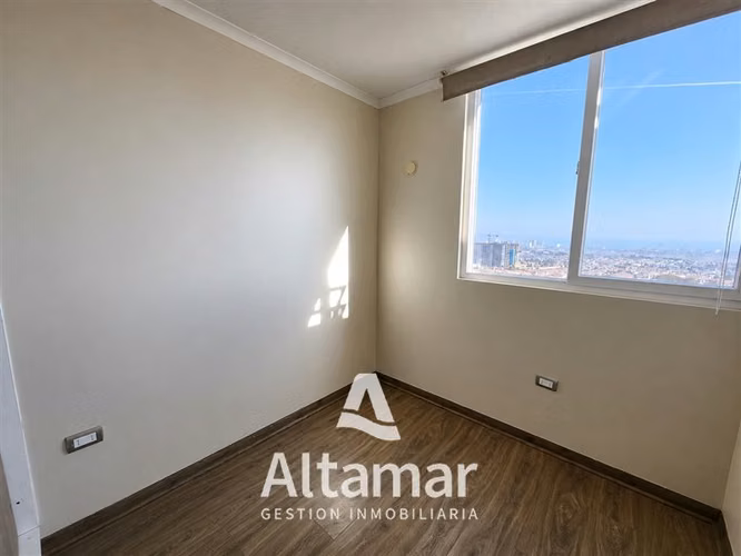 Departamento en venta de 3 dorm. en La Serena