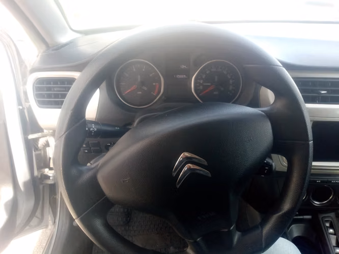 TAXI EJECUTIVO CITROEN C ELYSEE HDI 1.6