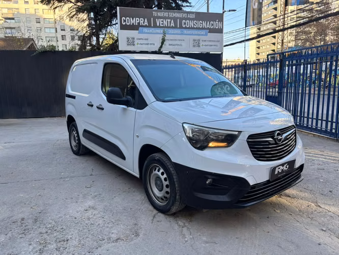 2024 Opel Combo 1.5 TD MT6 E6 AC