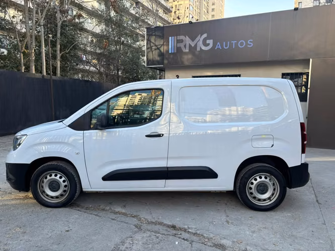 2024 Opel Combo 1.5 TD MT6 E6 AC