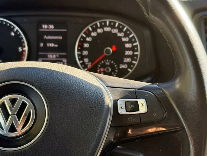 VOLKSWAGEN AMAROK 2023