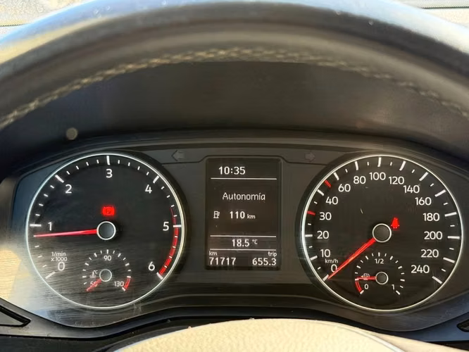 VOLKSWAGEN AMAROK 2023