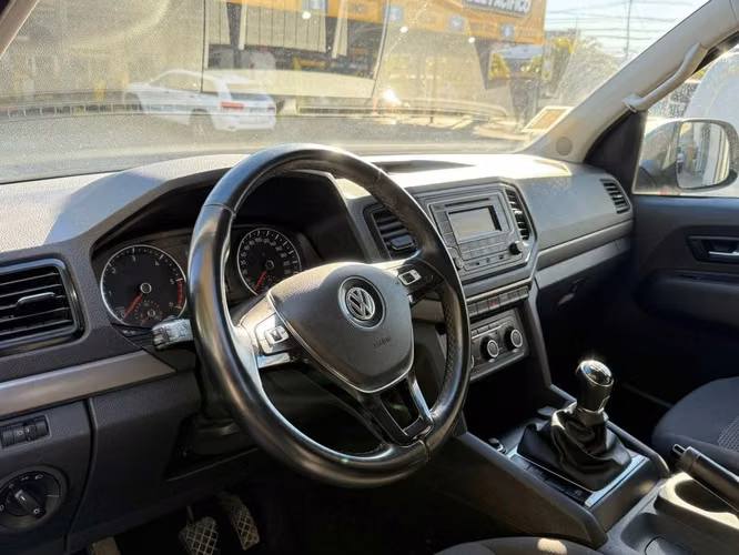 VOLKSWAGEN AMAROK 2023