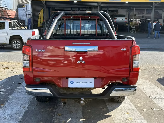 MITSUBISHI L200 2023