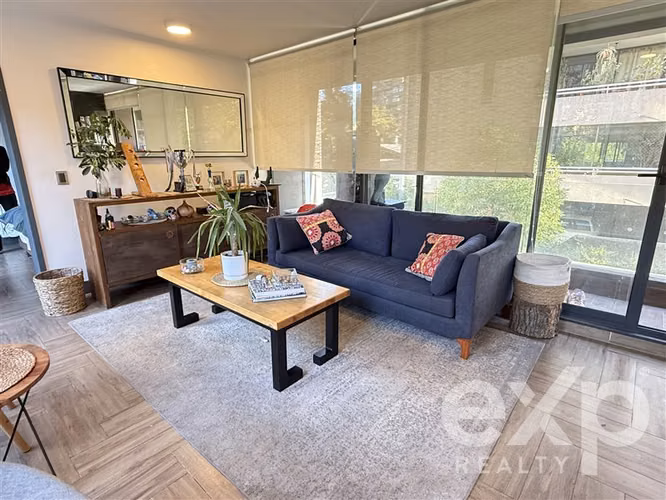 DEPARTAMENTO CON JARDIN PRIVADO Y QUINCHO