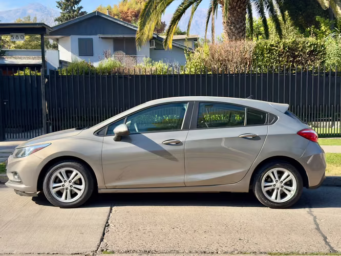 Chevrolet Cruze HB 1.4