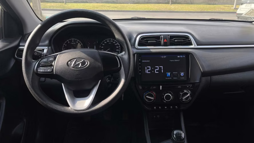 Hyundai Verna 1.4 CB SEL MT5 (2020)