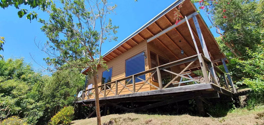 SE VENDE PARCELA con CABAÑA LAGO RIÑIHUE (173243)