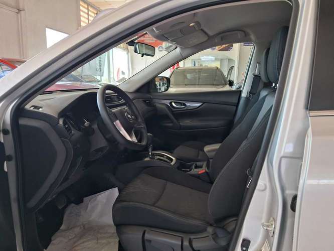 NISSAN X-TRAIL T32 CVT 2.5 AUT 2023 - Imagen 6