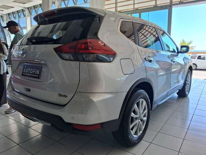 NISSAN X-TRAIL T32 CVT 2.5 AUT 2023 - Imagen 4