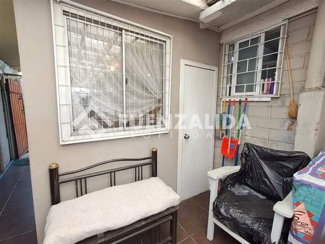 Casa en venta de 4 dorm. en Maipú